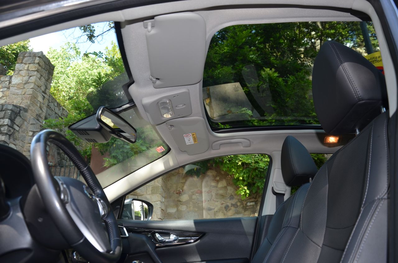 Nissan Qashqai 1.6DCI 4X4 -I TEKNA PREMIUM + PIEL FULL OPCIÓN... - Foto 9