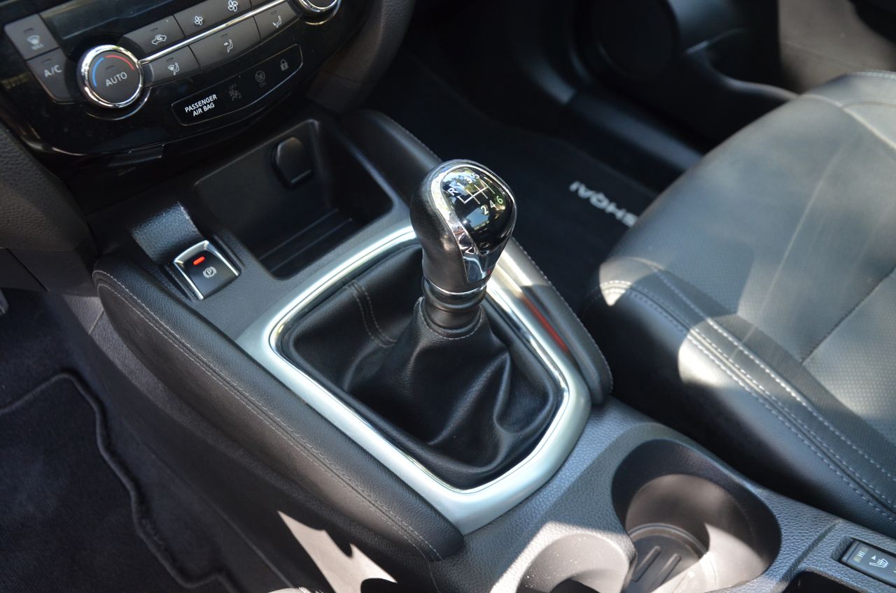 Nissan Qashqai 1.6DCI 4X4 -I TEKNA PREMIUM + PIEL FULL OPCIÓN... - Foto 7