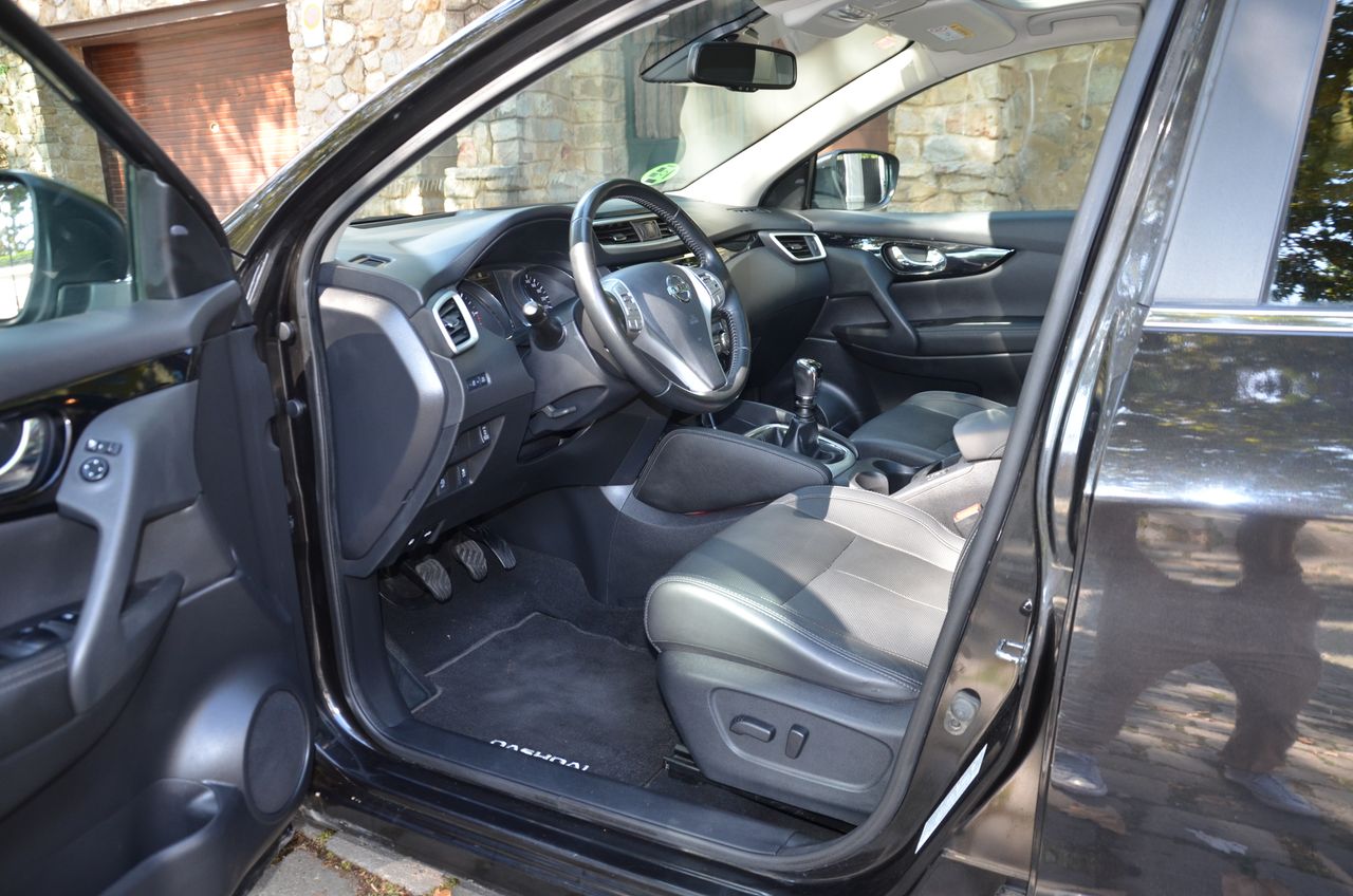 Nissan Qashqai 1.6DCI 4X4 -I TEKNA PREMIUM + PIEL FULL OPCIÓN... - Foto 8