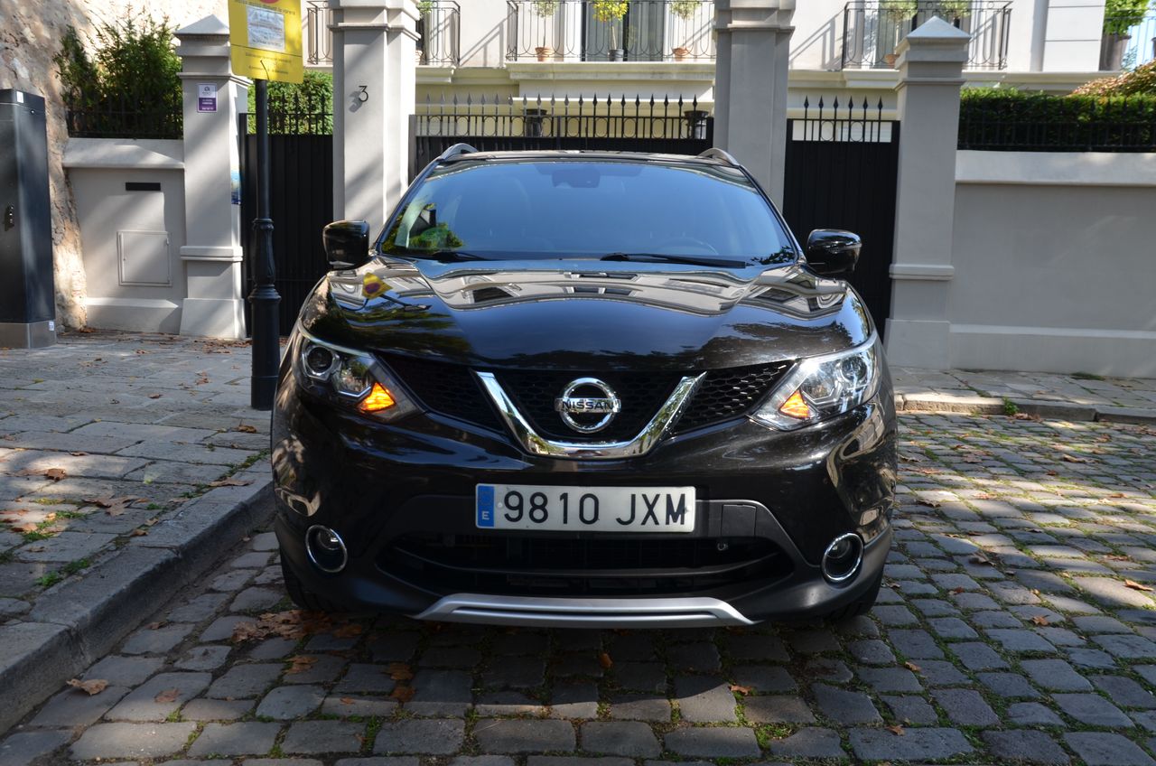 Nissan Qashqai 1.6DCI 4X4 -I TEKNA PREMIUM + PIEL FULL OPCIÓN... - Foto 37
