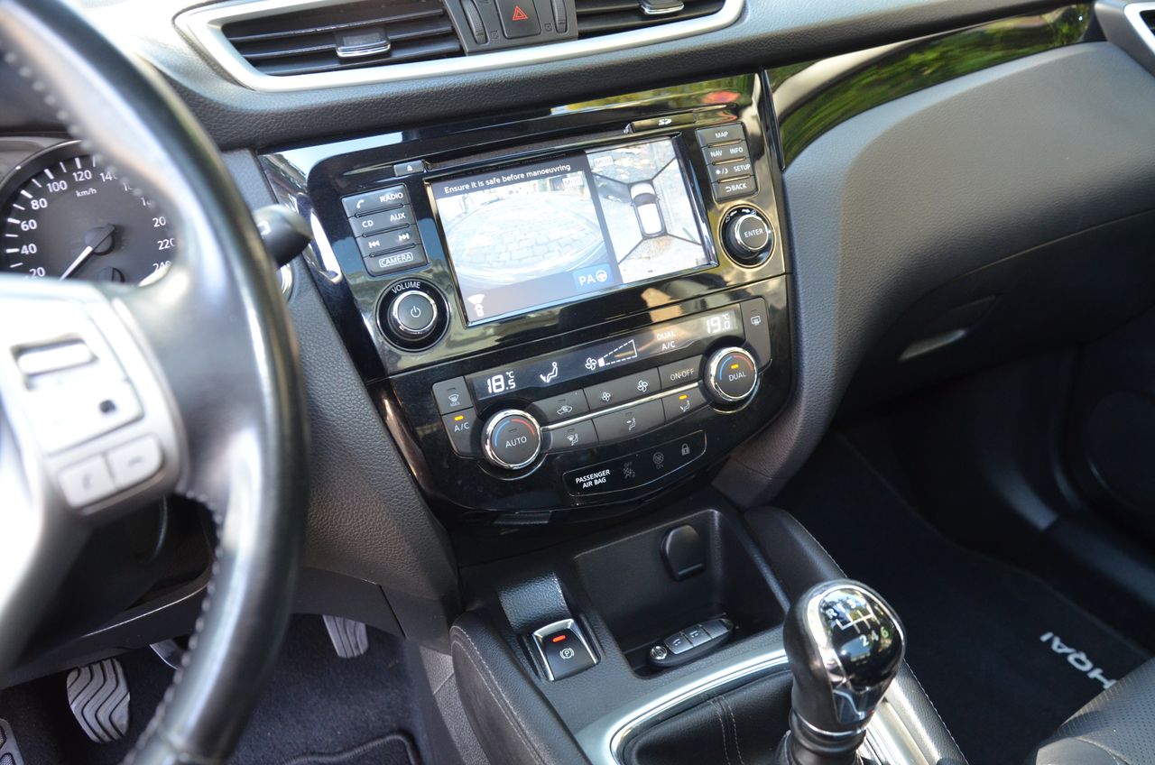 Nissan Qashqai 1.6DCI 4X4 -I TEKNA PREMIUM + PIEL FULL OPCIÓN... - Foto 39