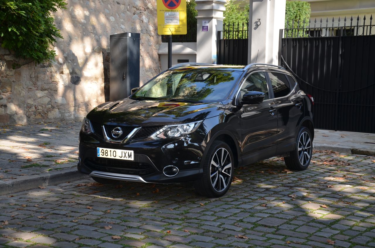 Nissan Qashqai 1.6DCI 4X4 -I TEKNA PREMIUM + PIEL FULL OPCIÓN... - Foto 13