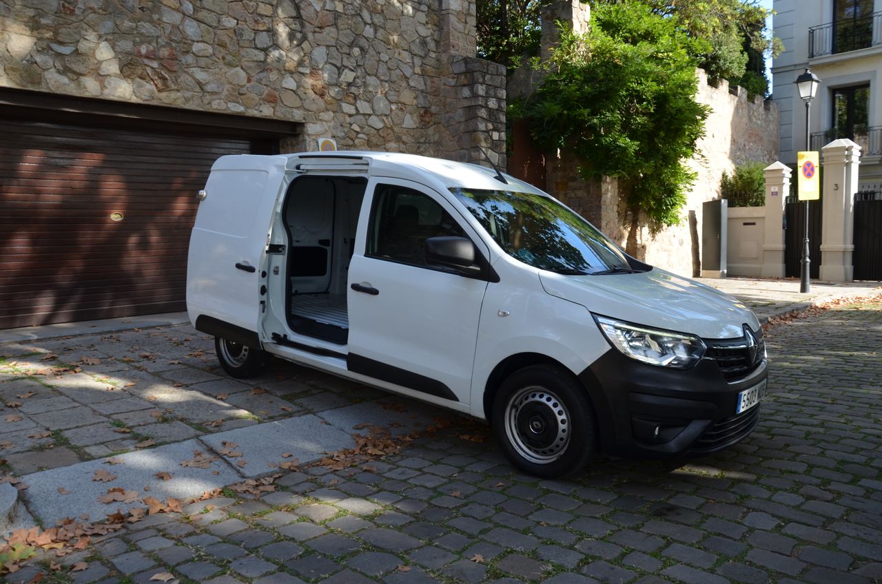 Renault Express CONFORT 1.5 BlueDci 70KW ( 95CV ) FURGÓN  / CERRADURAS ANTIRROBO  - Foto 10
