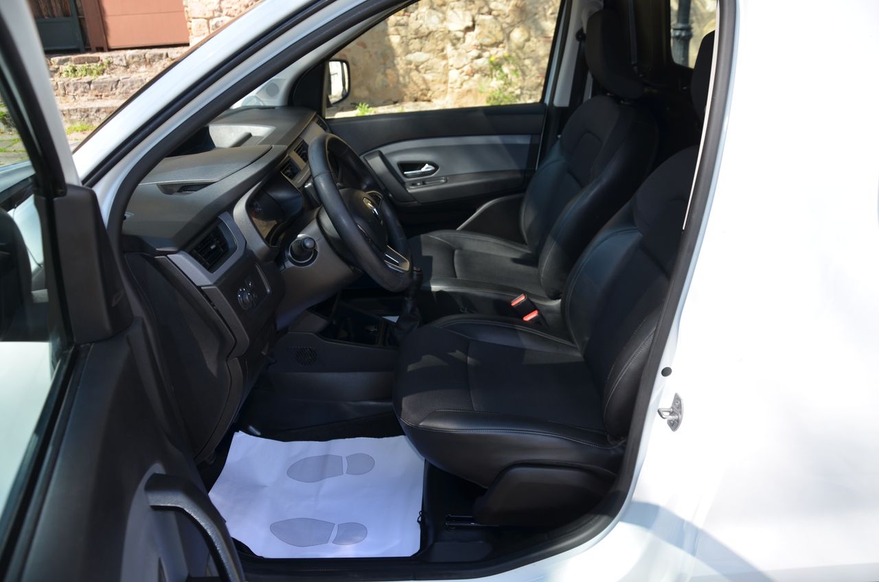 Renault Express CONFORT 1.5 BlueDci 70KW ( 95CV ) FURGÓN  / CERRADURAS ANTIRROBO  - Foto 22