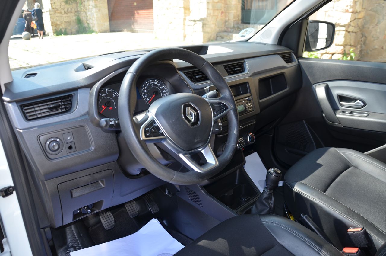 Renault Express CONFORT 1.5 BlueDci 70KW ( 95CV ) FURGÓN  / CERRADURAS ANTIRROBO  - Foto 5