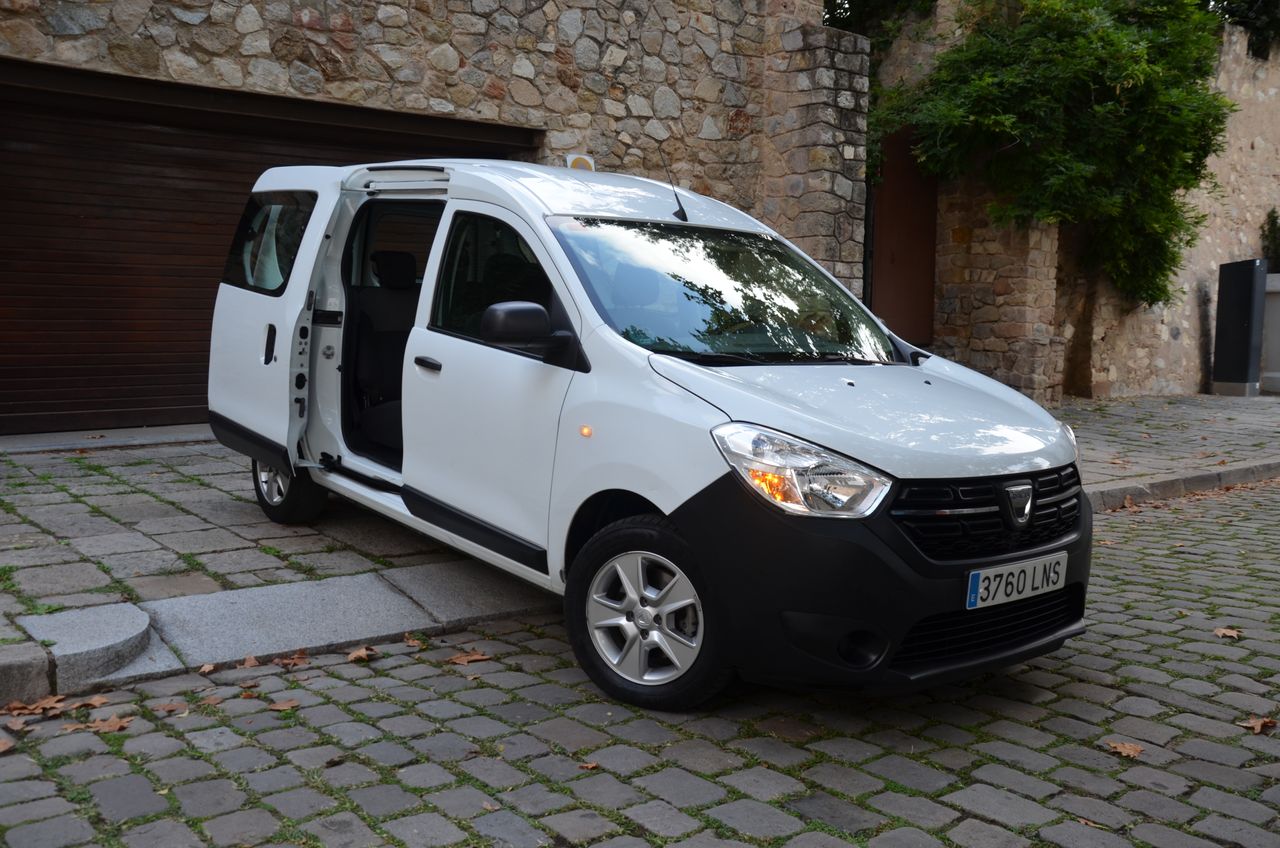 Dacia Dokker ESSENTIAL 1.5 Blue dCi 95 CV../ KOMBI 5P  - Foto 42
