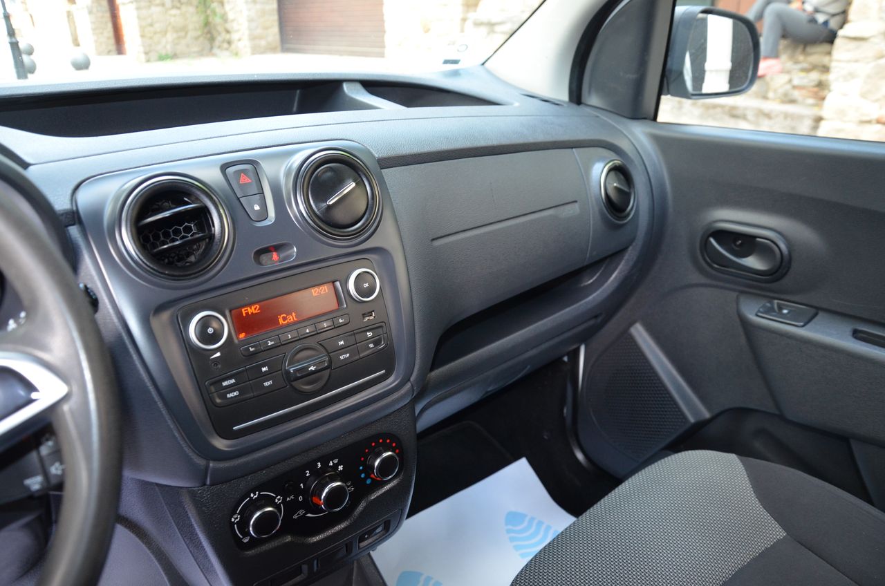 Dacia Dokker ESSENTIAL 1.5 Blue dCi 95 CV../ KOMBI 5P  - Foto 12