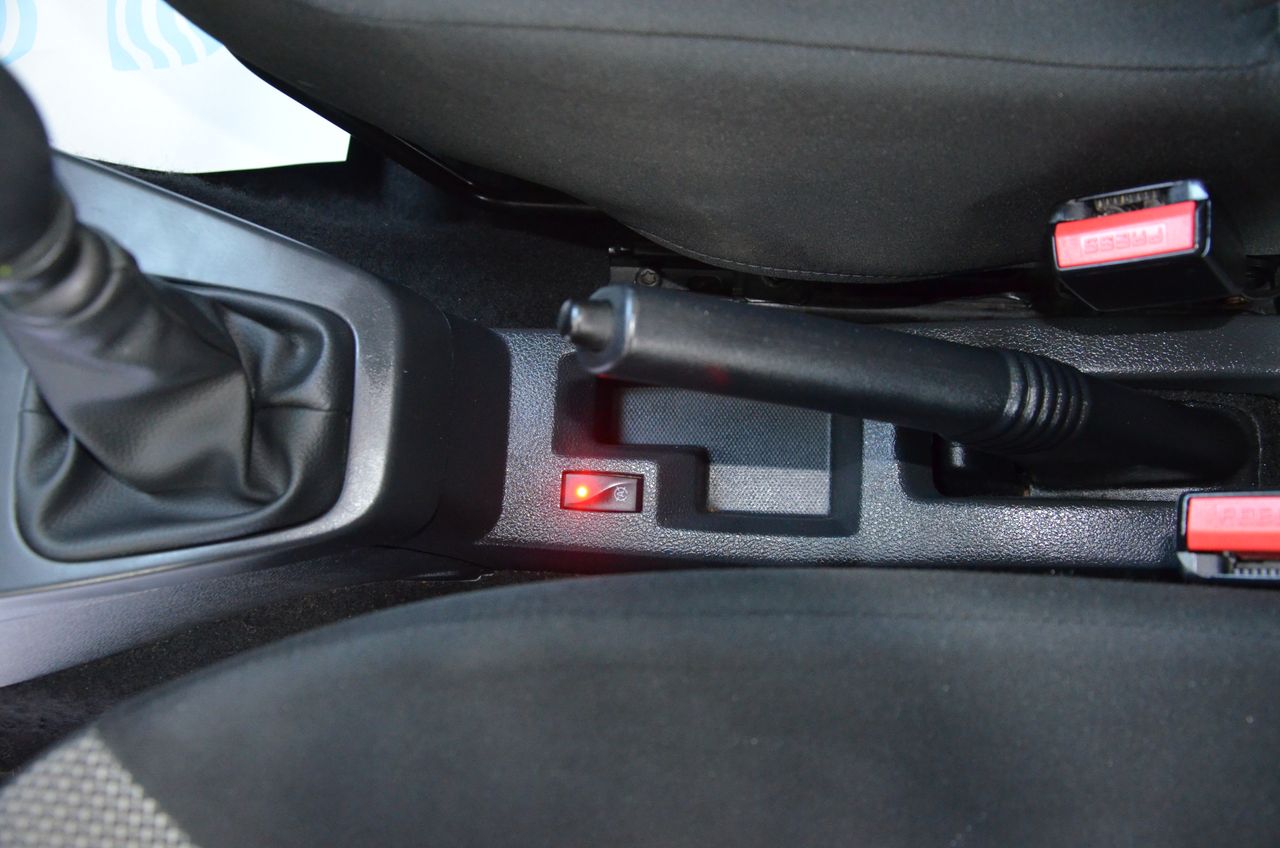 Dacia Dokker ESSENTIAL 1.5 Blue dCi 95 CV../ KOMBI 5P  - Foto 9