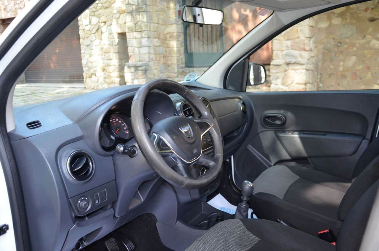 Dacia Dokker ESSENTIAL 1.5 Blue dCi 95 CV../ KOMBI 5P  - Foto 16
