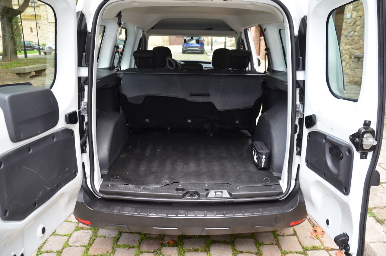 Dacia Dokker ESSENTIAL 1.5 Blue dCi 95 CV../ KOMBI 5P  - Foto 47