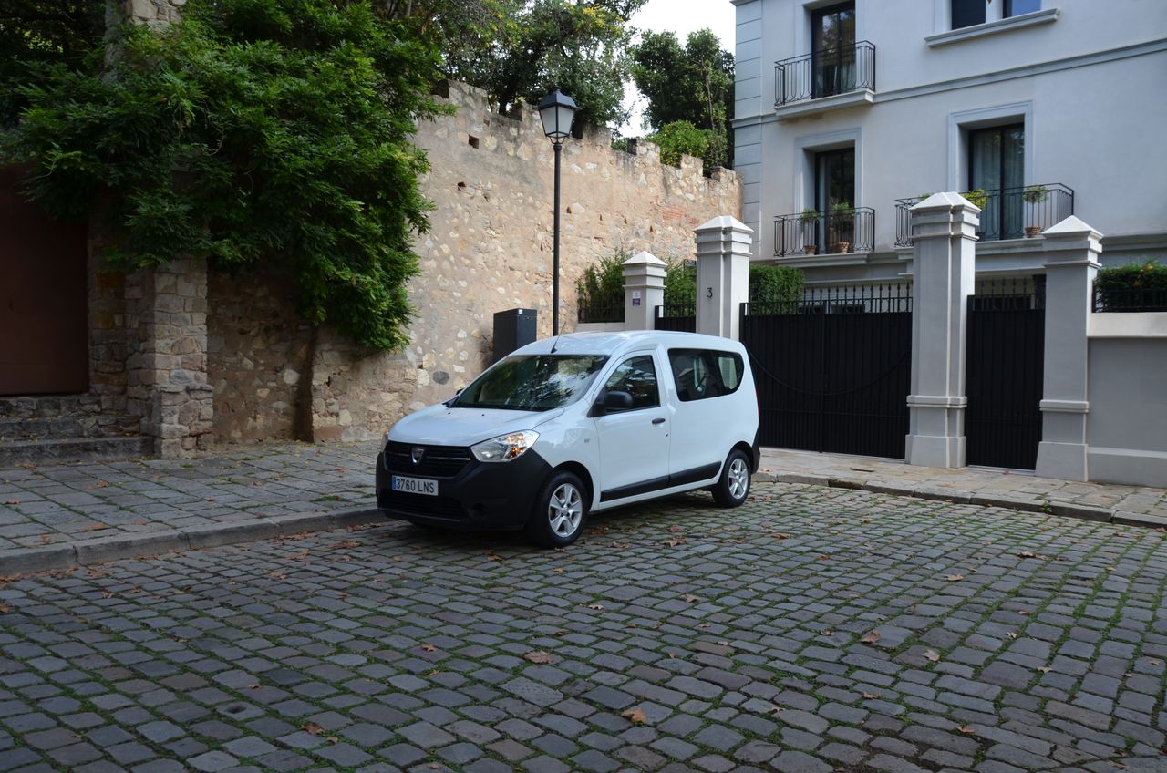 Dacia Dokker ESSENTIAL 1.5 Blue dCi 95 CV../ KOMBI 5P  - Foto 19