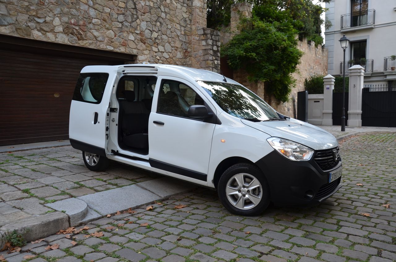 Dacia Dokker ESSENTIAL 1.5 Blue dCi 95 CV../ KOMBI 5P  - Foto 34