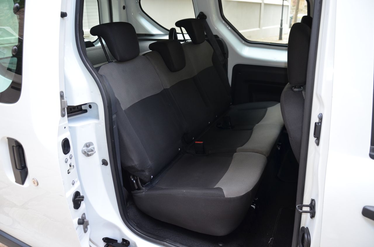 Dacia Dokker ESSENTIAL 1.5 Blue dCi 95 CV../ KOMBI 5P  - Foto 23