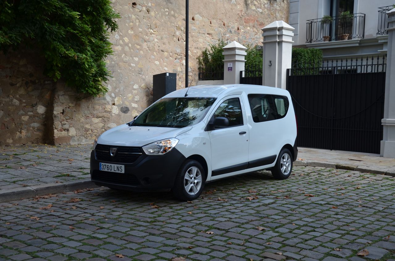 Dacia Dokker ESSENTIAL 1.5 Blue dCi 95 CV../ KOMBI 5P  - Foto 28