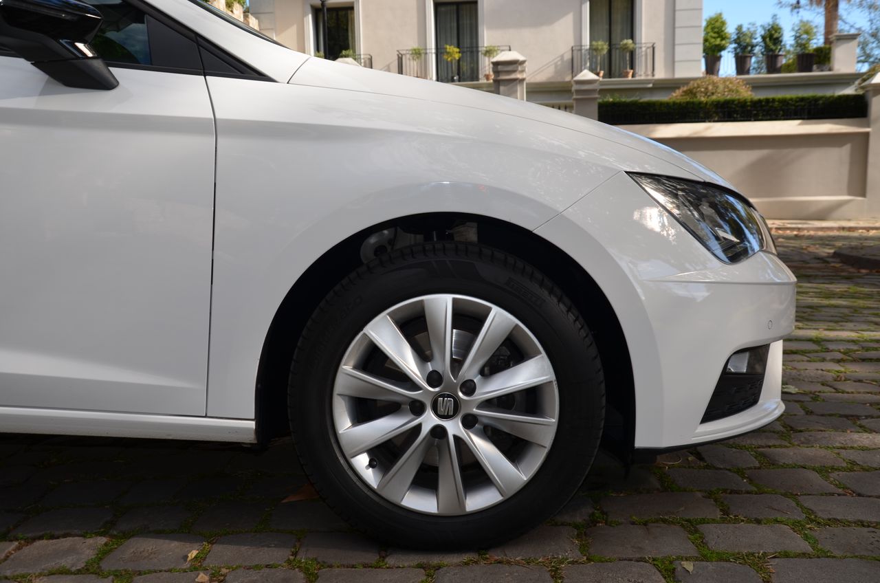 Seat Leon ST 1.6 TDI 115CV S&S STYLE/ ETIQUETA C  - Foto 26