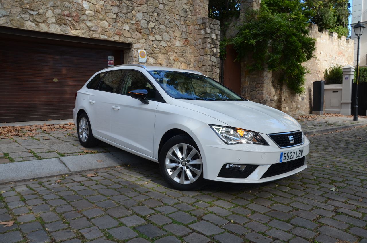 Seat Leon ST 1.6 TDI 115CV S&S STYLE/ ETIQUETA C  - Foto 47