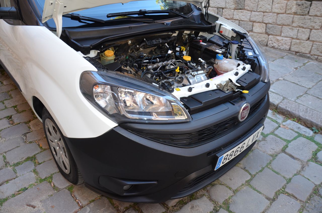 Fiat Doblò CARGO SX 1.6 MJET 90CV FURGÓN - Foto 40