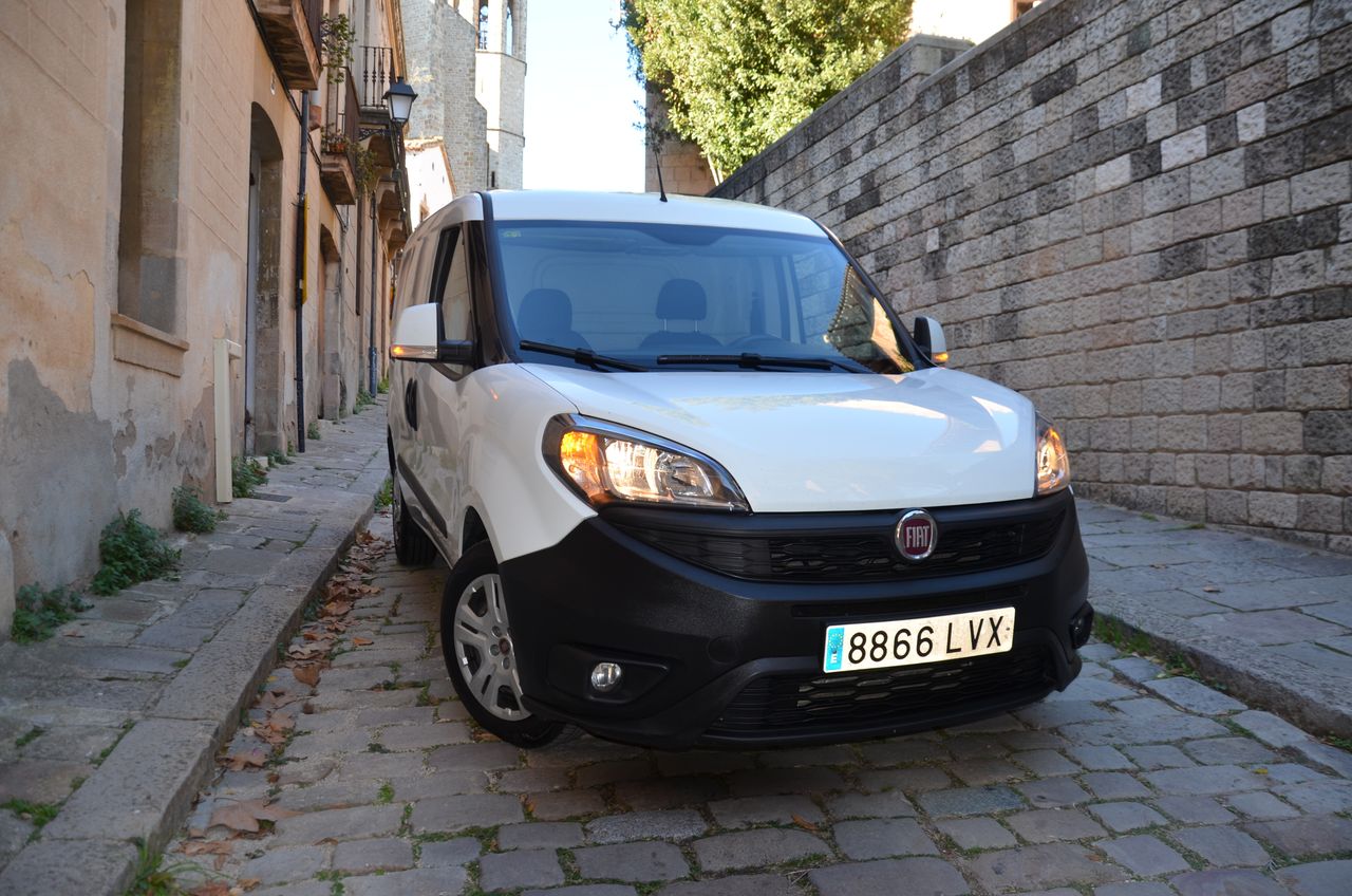 Fiat Doblò CARGO SX 1.6 MJET 90CV FURGÓN - Foto 15