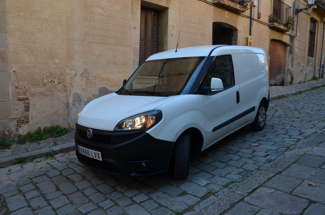Fiat Doblò CARGO SX 1.6 MJET 90CV FURGÓN - Foto 24
