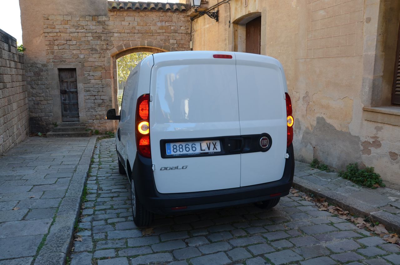 Fiat Doblò CARGO SX 1.6 MJET 90CV FURGÓN - Foto 31
