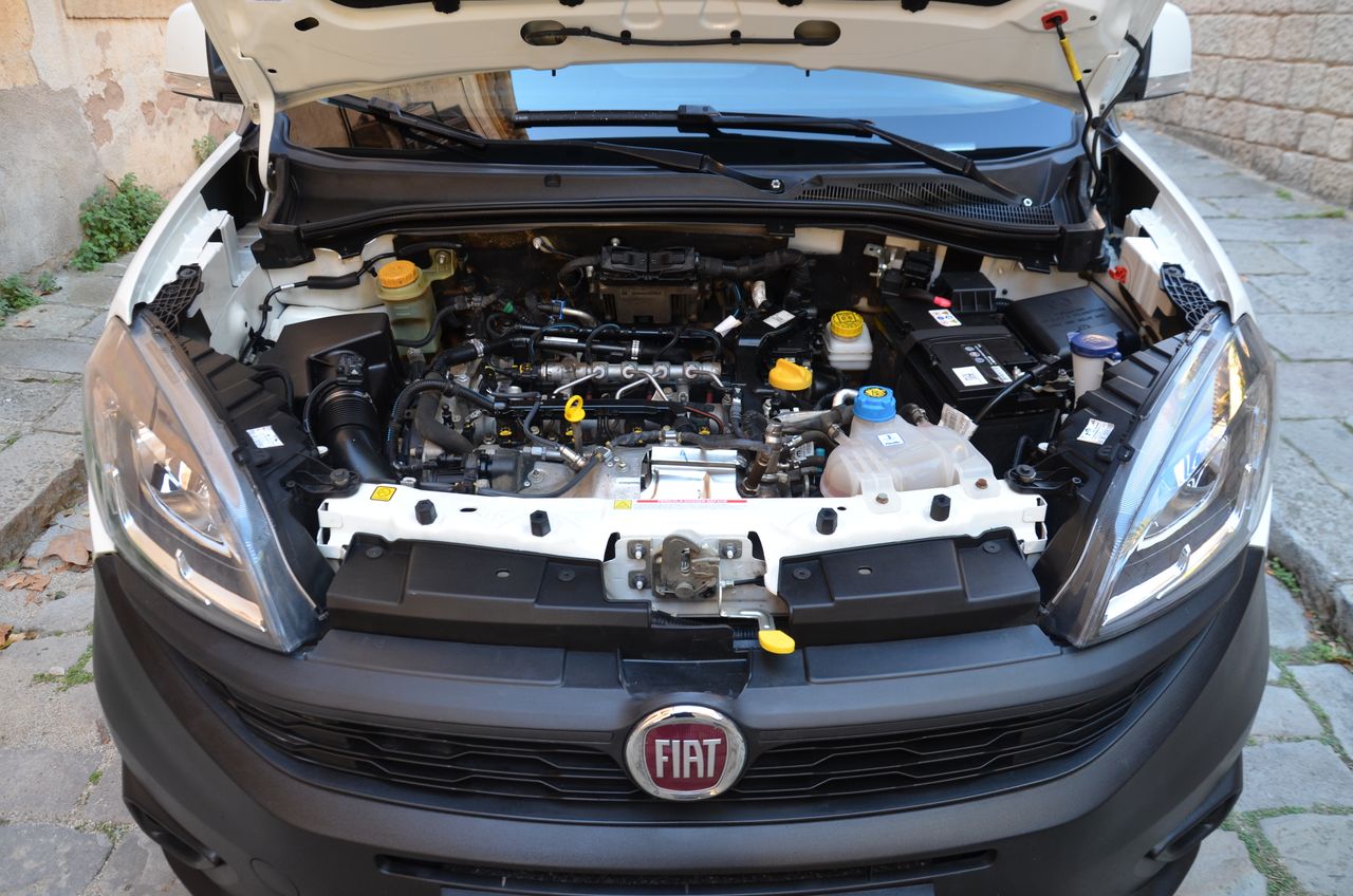 Fiat Doblò CARGO SX 1.6 MJET 90CV FURGÓN - Foto 39
