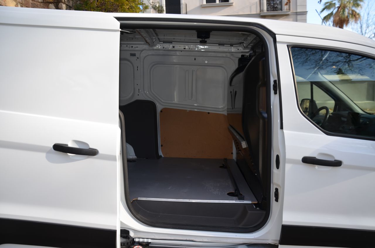 Ford Transit Connect FURGÓN 240 L2 TREND 1,5 ECOBLUE 100CV BATALLA LARGA - Foto 4