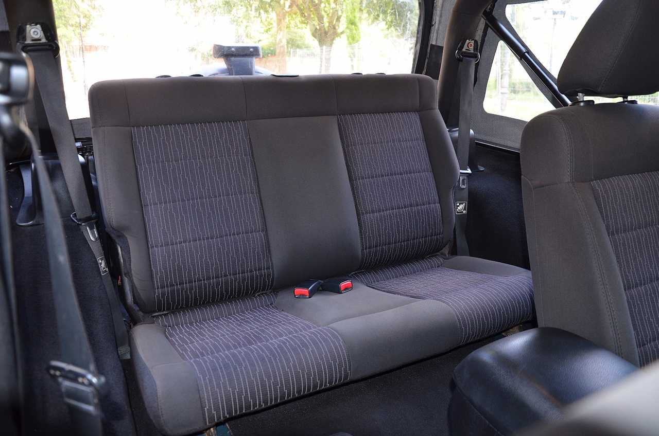 Jeep Wrangler 2.8 CRD SPORT 200CV  - Foto 28