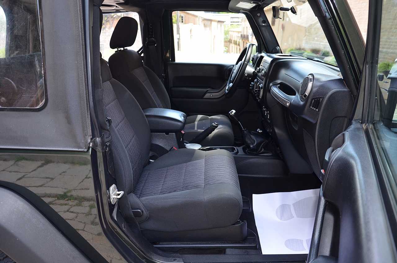 Jeep Wrangler 2.8 CRD SPORT 200CV  - Foto 24