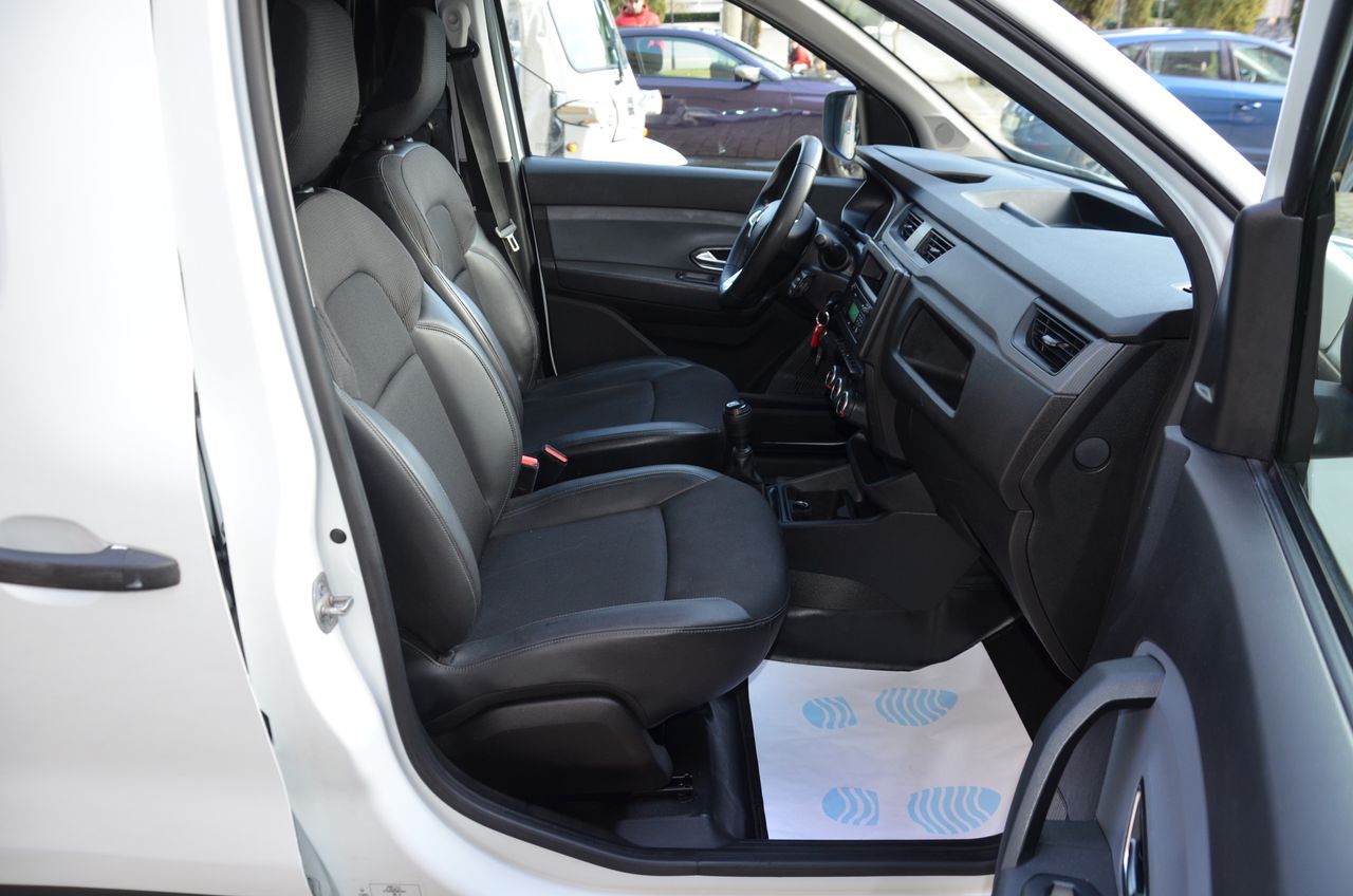 Renault Express CONFORT 1.5 BlueDci 70KW ( 95CV ) FURGÓN  / CERRADURAS ANTIRROBO - Foto 22