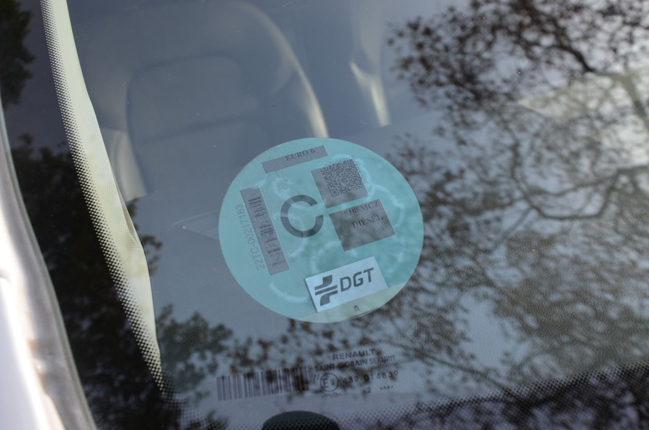 Renault Express CONFORT 1.5 BlueDci 70KW ( 95CV ) FURGÓN  / CERRADURAS ANTIRROBO - Foto 29