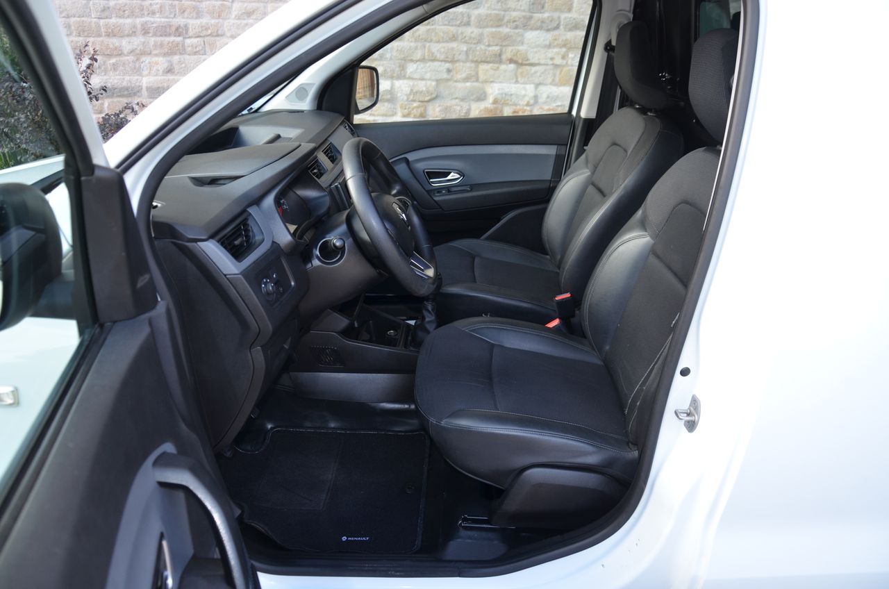 Renault Express CONFORT 1.5 BlueDci 70KW ( 95CV ) FURGÓN  / CERRADURAS ANTIRROBO - Foto 6