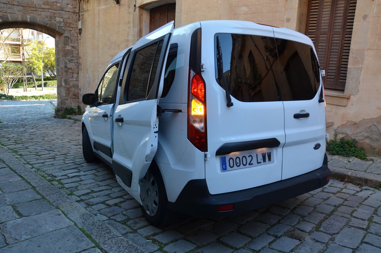 Ford Tourneo Connect Transit Connect Kombi L1 Trend 1.5 TDCi 74 kW (100 CV) - Foto 13
