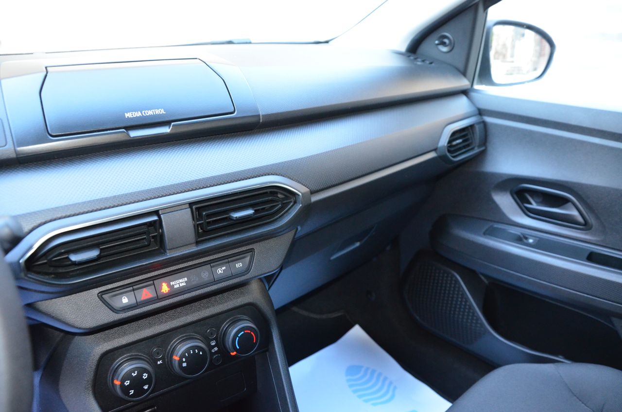 Dacia Sandero ECO-G ESSENTIAL 100CV.../OPORTUNIDAD../ POCOS Kilómetros - Foto 7