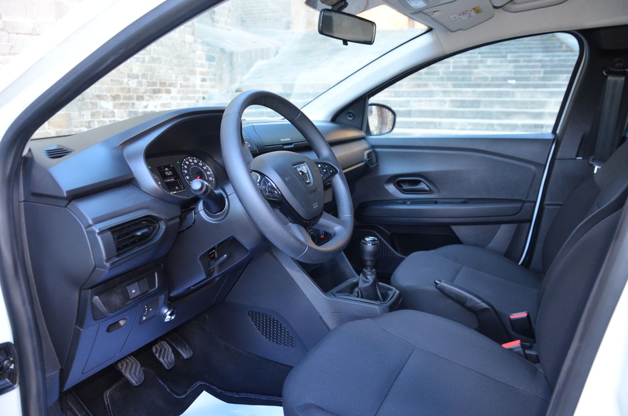 Dacia Sandero ECO-G ESSENTIAL 100CV.../OPORTUNIDAD../ POCOS Kilómetros - Foto 8