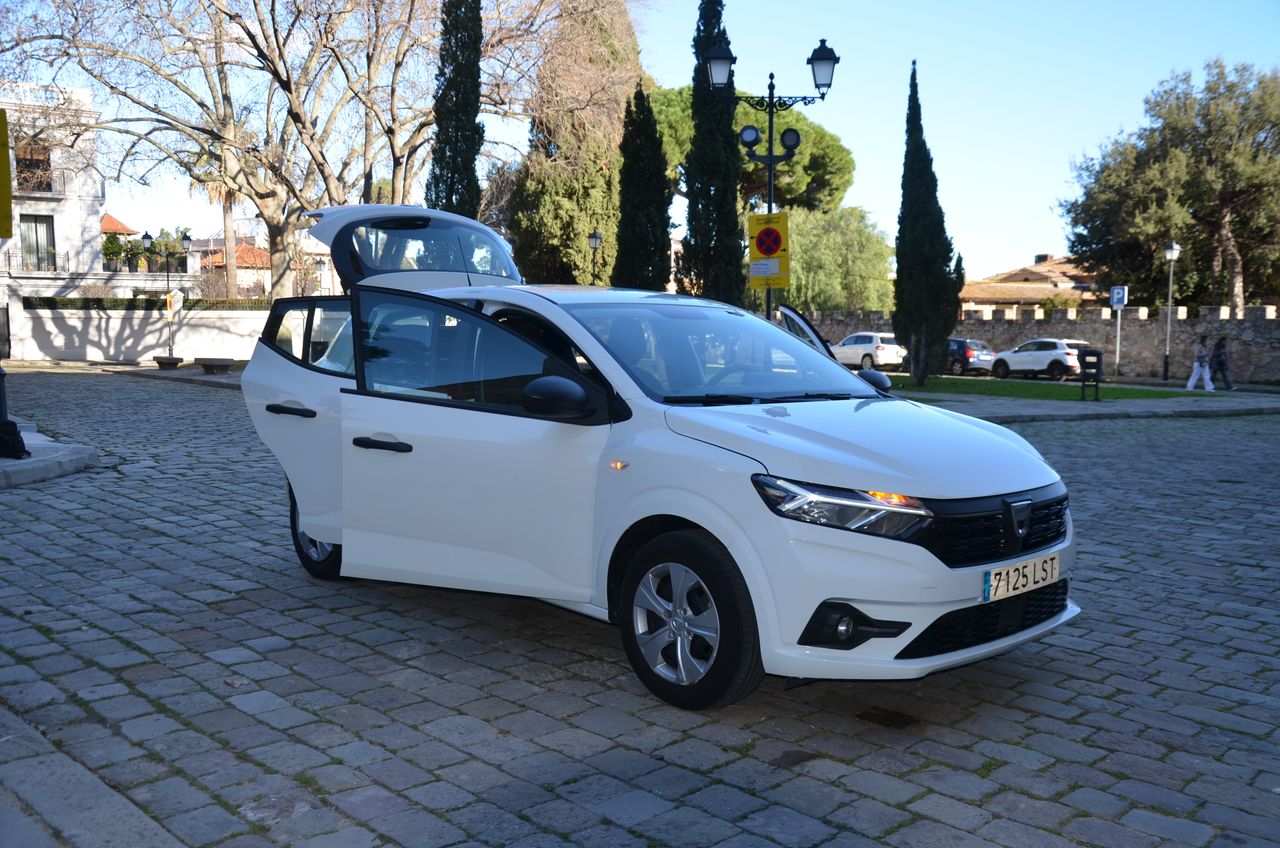 Dacia Sandero ECO-G ESSENTIAL 100CV.../OPORTUNIDAD../ POCOS Kilómetros - Foto 18