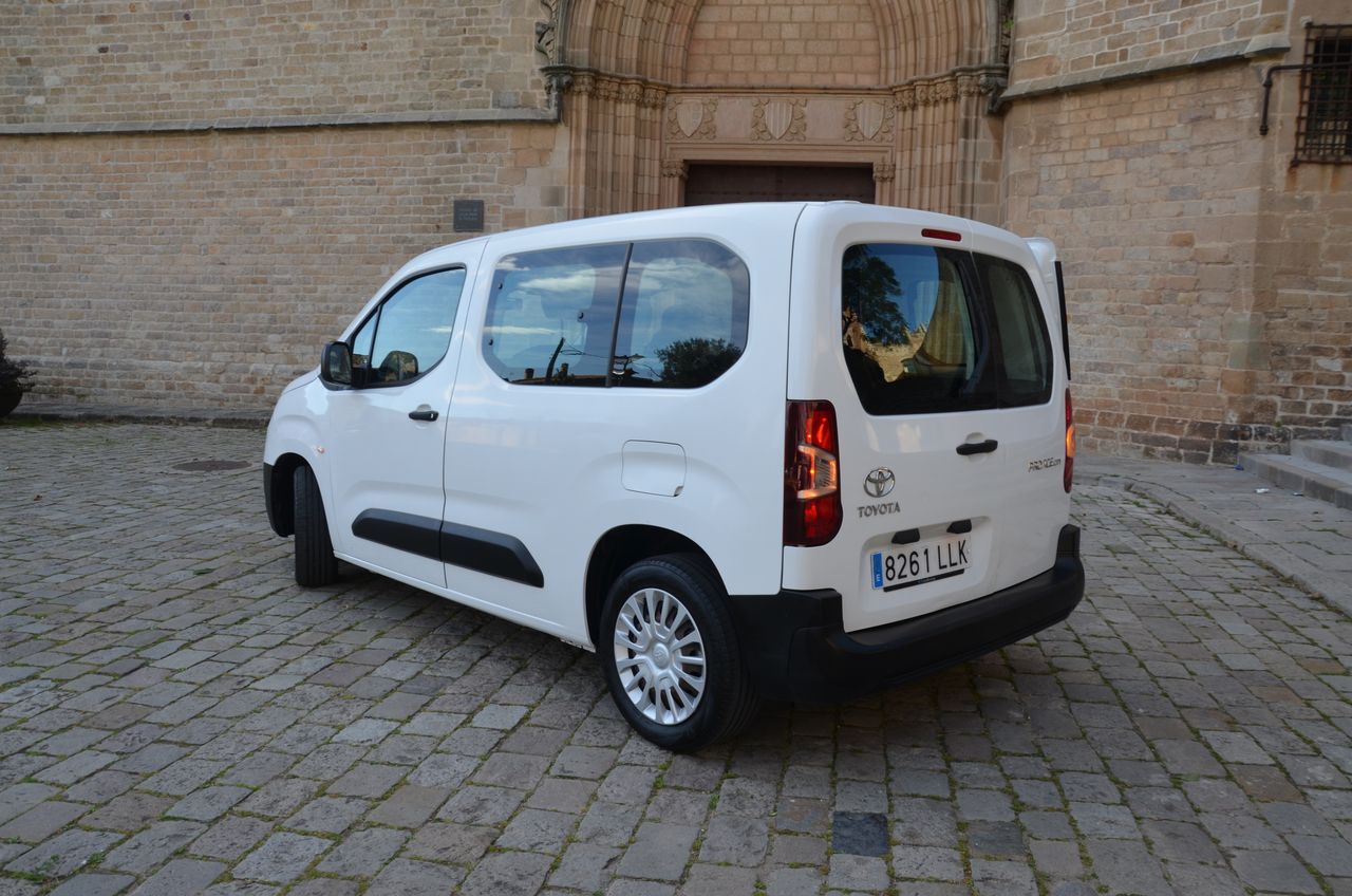 Toyota Proace City COMBI 1.5D 100CV GX L1 - Foto 16