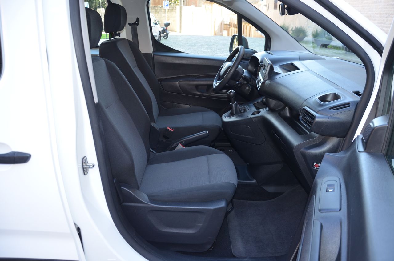 Toyota Proace City COMBI 1.5D 100CV GX L1 - Foto 31