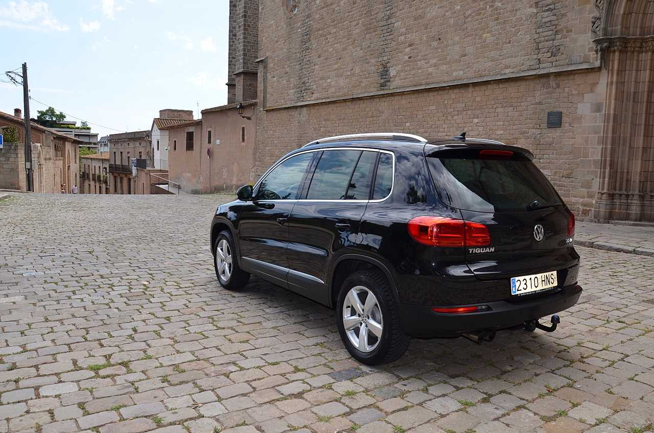 Volkswagen Tiguan 2.0 TDI 140CV EXELENCE 4MOTION  - Foto 15