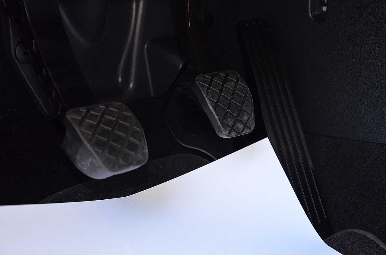 Volkswagen Tiguan 2.0 TDI 140CV EXELENCE 4MOTION  - Foto 6