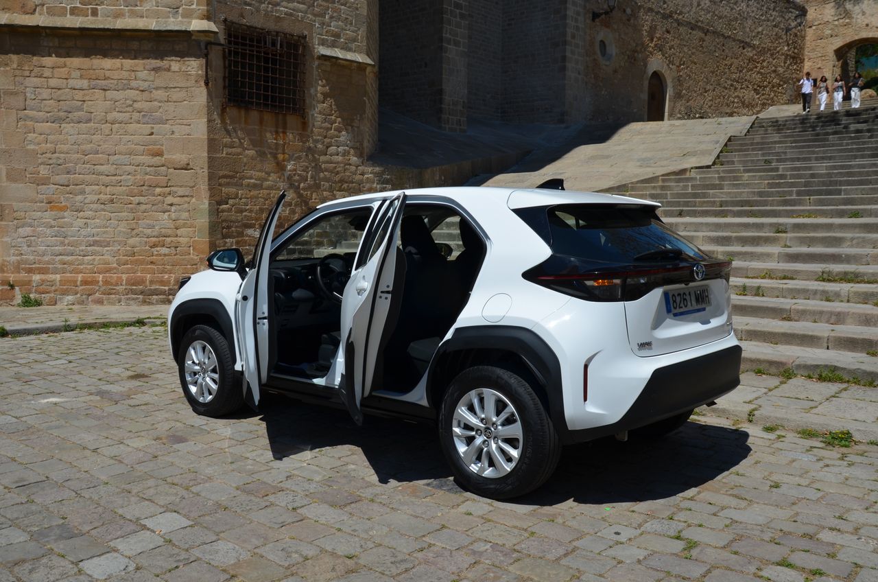 Toyota Yaris Cross 1.5 120H BUSINESS PLUS  HÍBRIDO - Foto 32