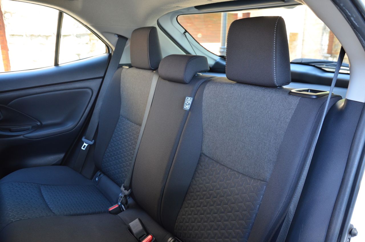 Toyota Yaris Cross 1.5 120H BUSINESS PLUS  HÍBRIDO - Foto 13