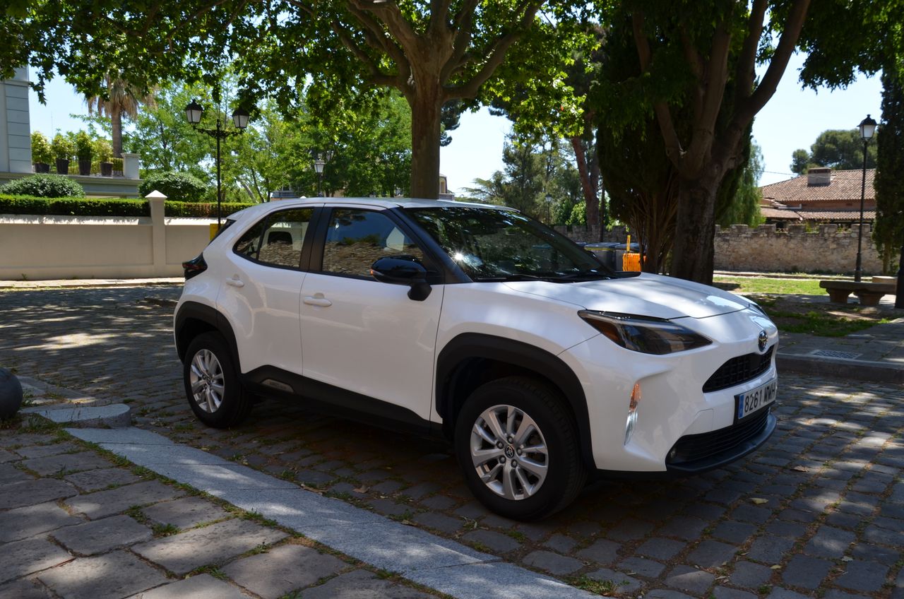 Toyota Yaris Cross 1.5 120H BUSINESS PLUS  HÍBRIDO - Foto 48