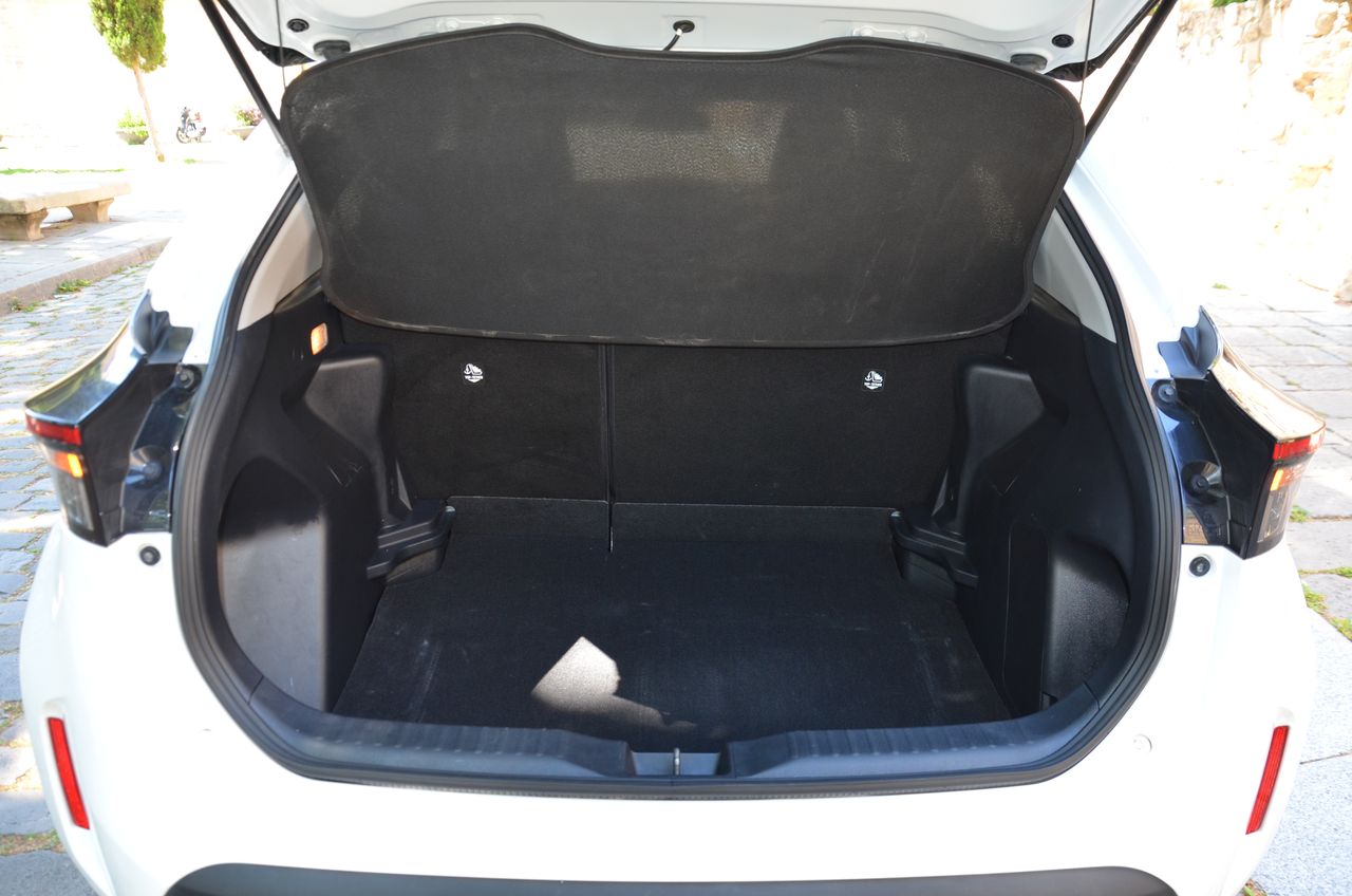 Toyota Yaris Cross 1.5 120H BUSINESS PLUS  HÍBRIDO - Foto 24
