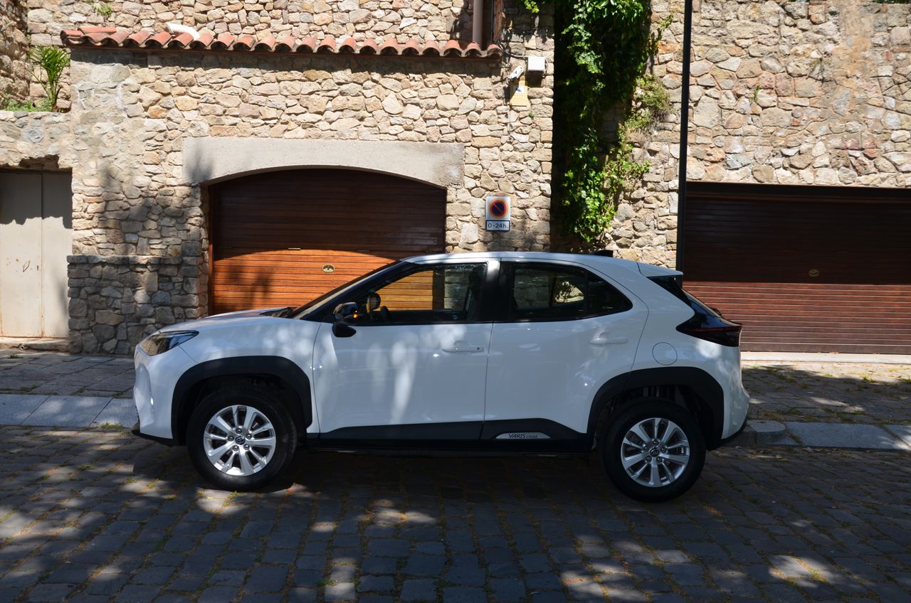 Toyota Yaris Cross 1.5 120H BUSINESS PLUS  HÍBRIDO - Foto 42