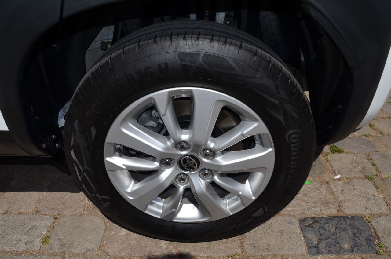 Toyota Yaris Cross 1.5 120H BUSINESS PLUS  HÍBRIDO - Foto 20