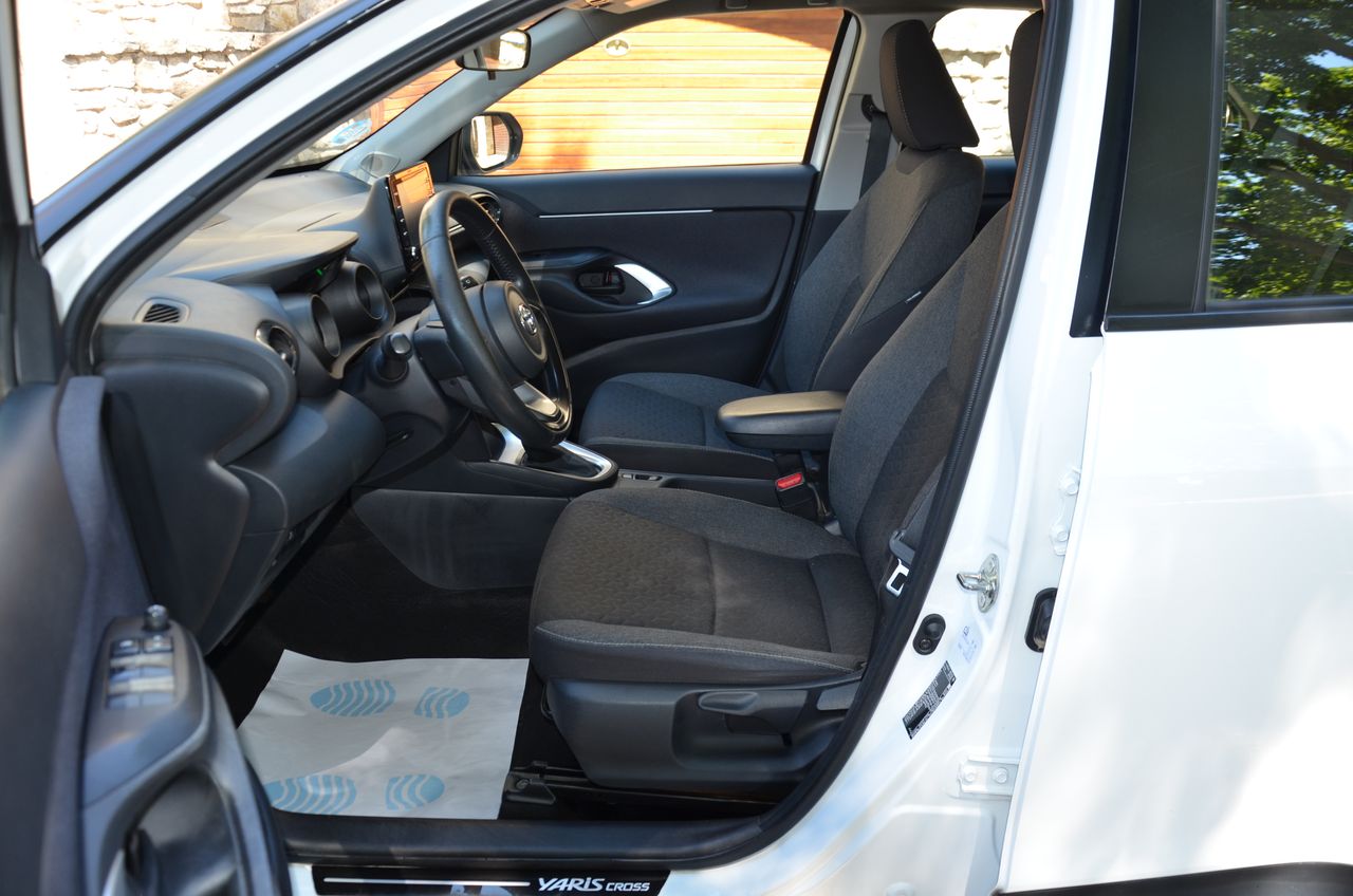 Toyota Yaris Cross 1.5 120H BUSINESS PLUS  HÍBRIDO - Foto 9