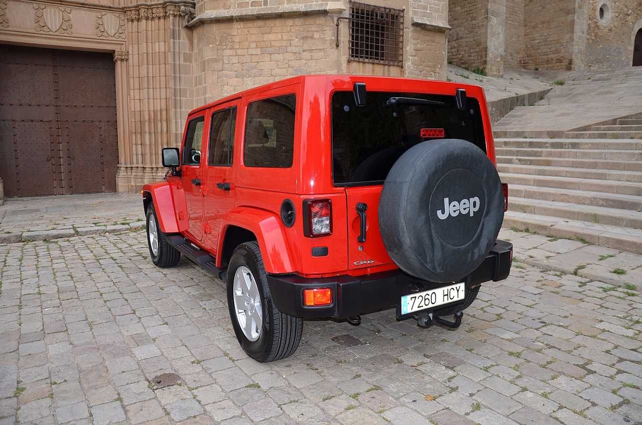 Jeep Wrangler UNLIMITED 2.8 CRD SAHARA.../ ENGANCHE REMOLQUE / HARD TOP - Foto 21