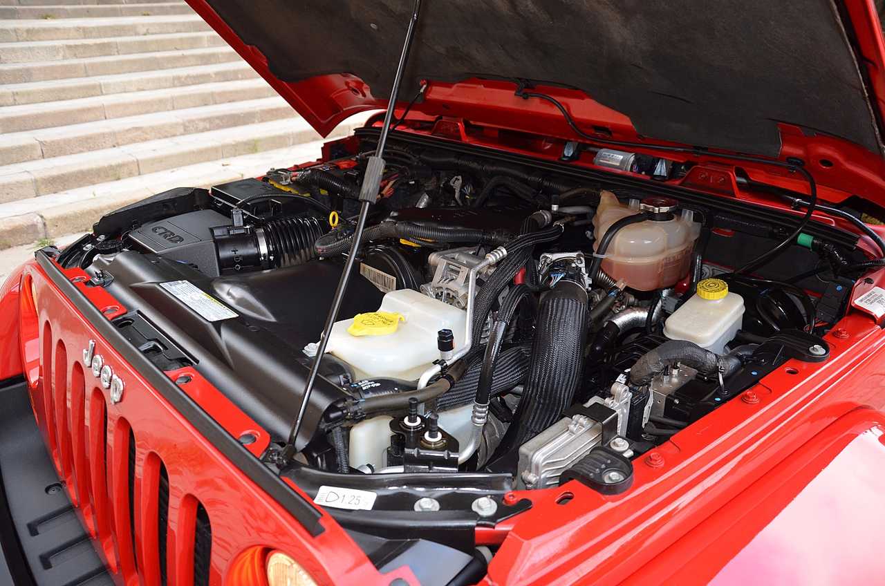 Jeep Wrangler UNLIMITED 2.8 CRD SAHARA.../ ENGANCHE REMOLQUE / HARD TOP - Foto 44