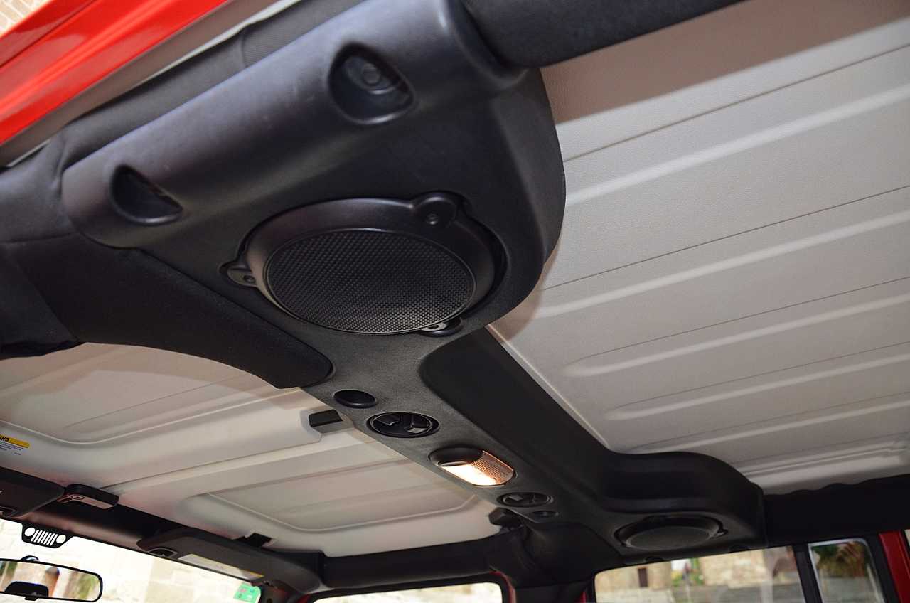 Jeep Wrangler UNLIMITED 2.8 CRD SAHARA.../ ENGANCHE REMOLQUE / HARD TOP - Foto 35