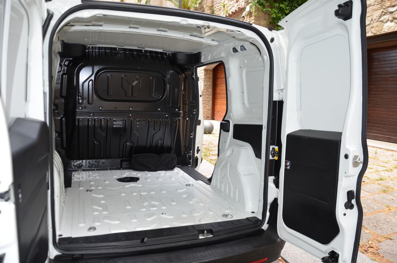 Fiat Doblò CARGO SX 1.6 MJET 90CV (AC) - Foto 29